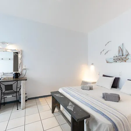 Madaky Hotel *