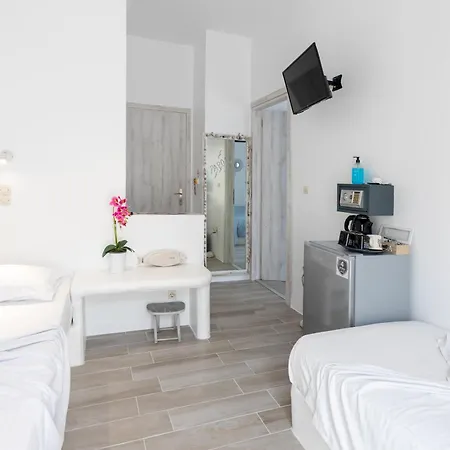 Madaky Hotel