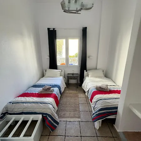 Madaky Hotel