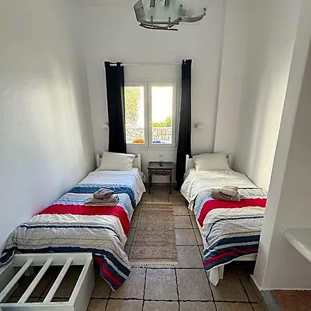 Madaky Hotel 3*