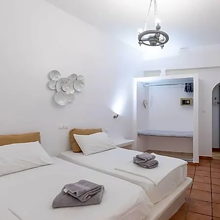 Madaky Hotel 3*