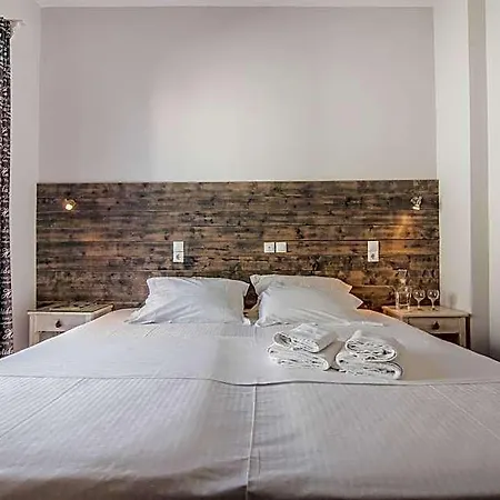 Hotel Madaky Naoussa