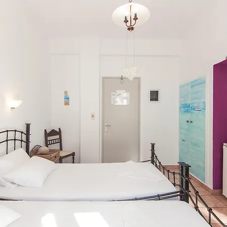 Madaky Hotel Naoussa